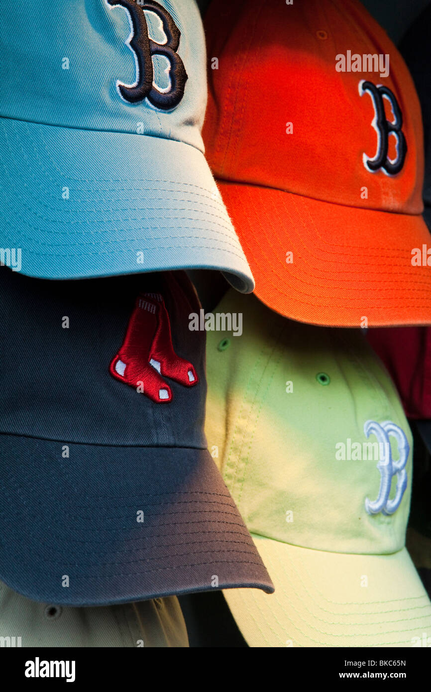 États-unis, Massachusetts, Boston, des casquettes de baseball à vendre à Quincy market Banque D'Images