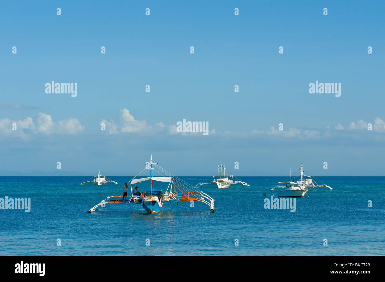 Bateau Cebu Philippines Malapascua Sea sun Visayan tropical ensoleillé paradis de vacances Carte postale vacances locations de ressentir un sentiment de bien p Banque D'Images