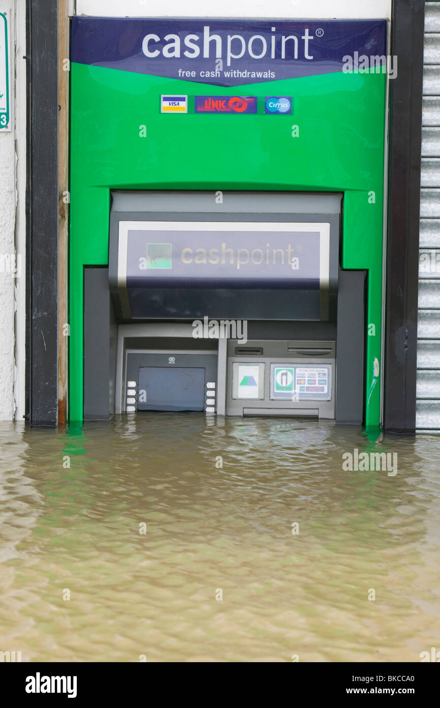 Le village de Toll Bar près de Doncaster, dans le Yorkshire du Sud a été l'un des nombreux endroits touchés par les inondations sans précédent en juin 2007 Banque D'Images