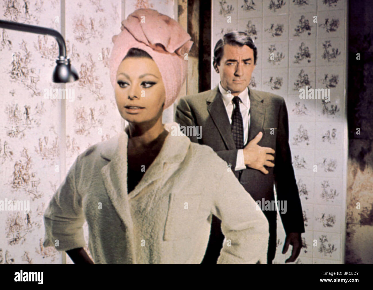 Arabesque 1966 Sophia Loren Banque d'image et photos - Alamy