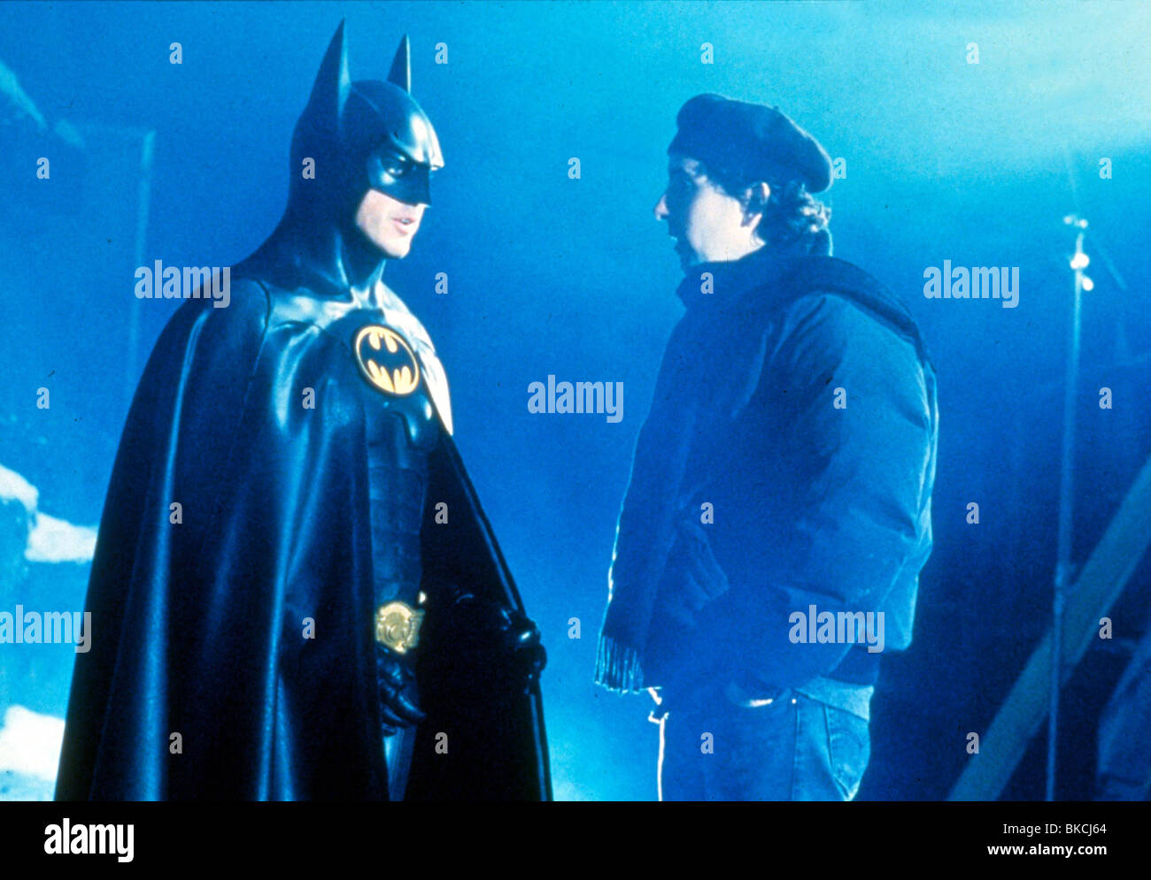 TIM BURTON (DIR) O/S 'BATMAN' (1992) AVEC MICHAEL KEATON TMBT 008 Banque D'Images