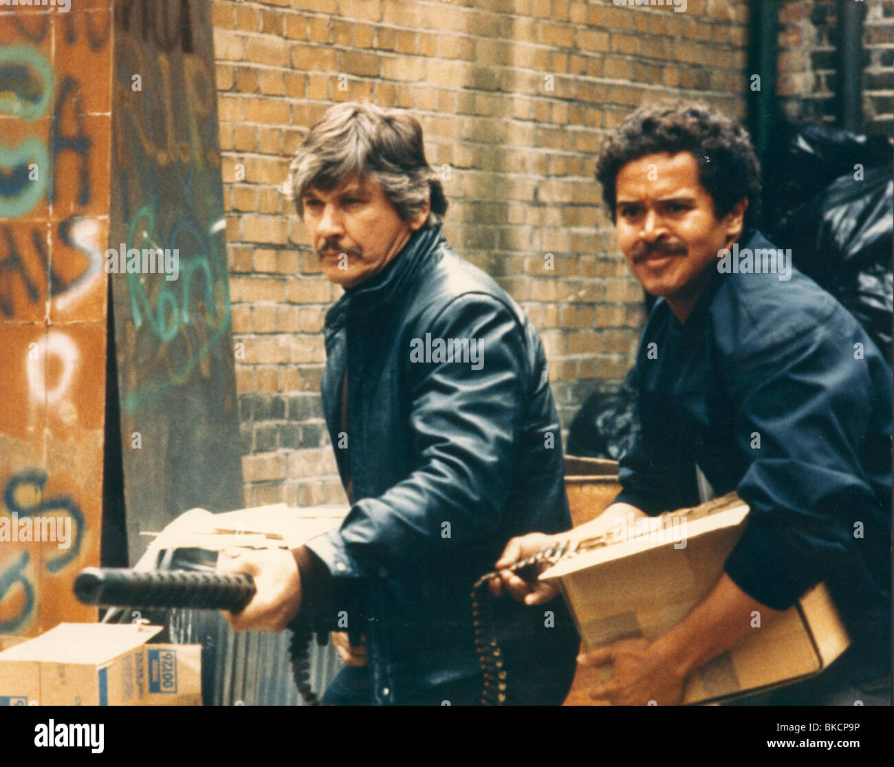 Souhait mortel III (1985) MORT (ALT 3) Charles BRONSON, JOSEPH GONZALEZ DW3 017CP Banque D'Images