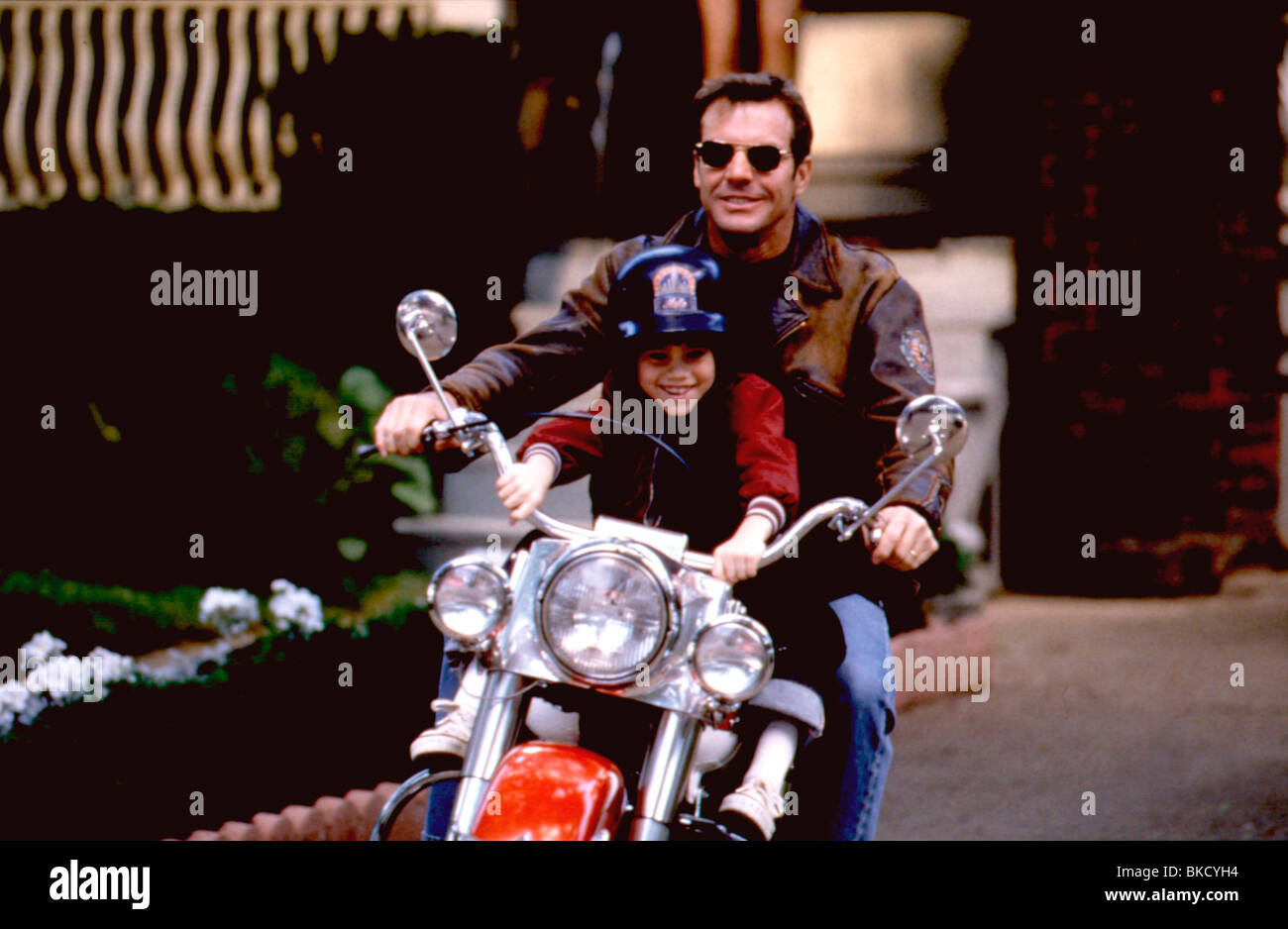 Fréquence (2000) Dennis Quaid, DANIEL HENSON FREQ 008 Banque D'Images