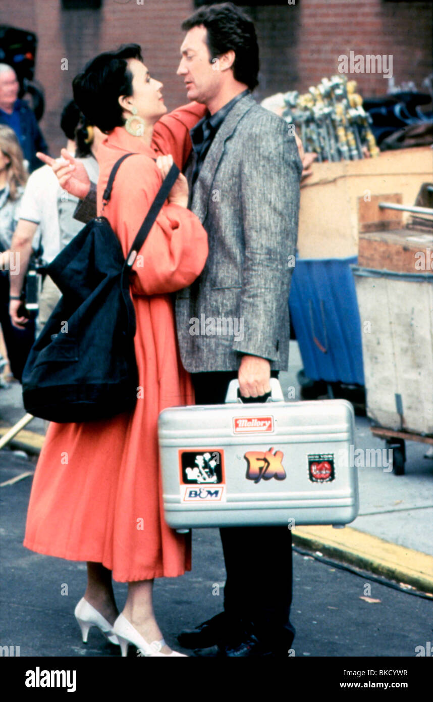 F/X (1986) Meurtre par ILLUSION (ALT) DIANE VENORA, BRYAN BROWN F/X 016 Banque D'Images