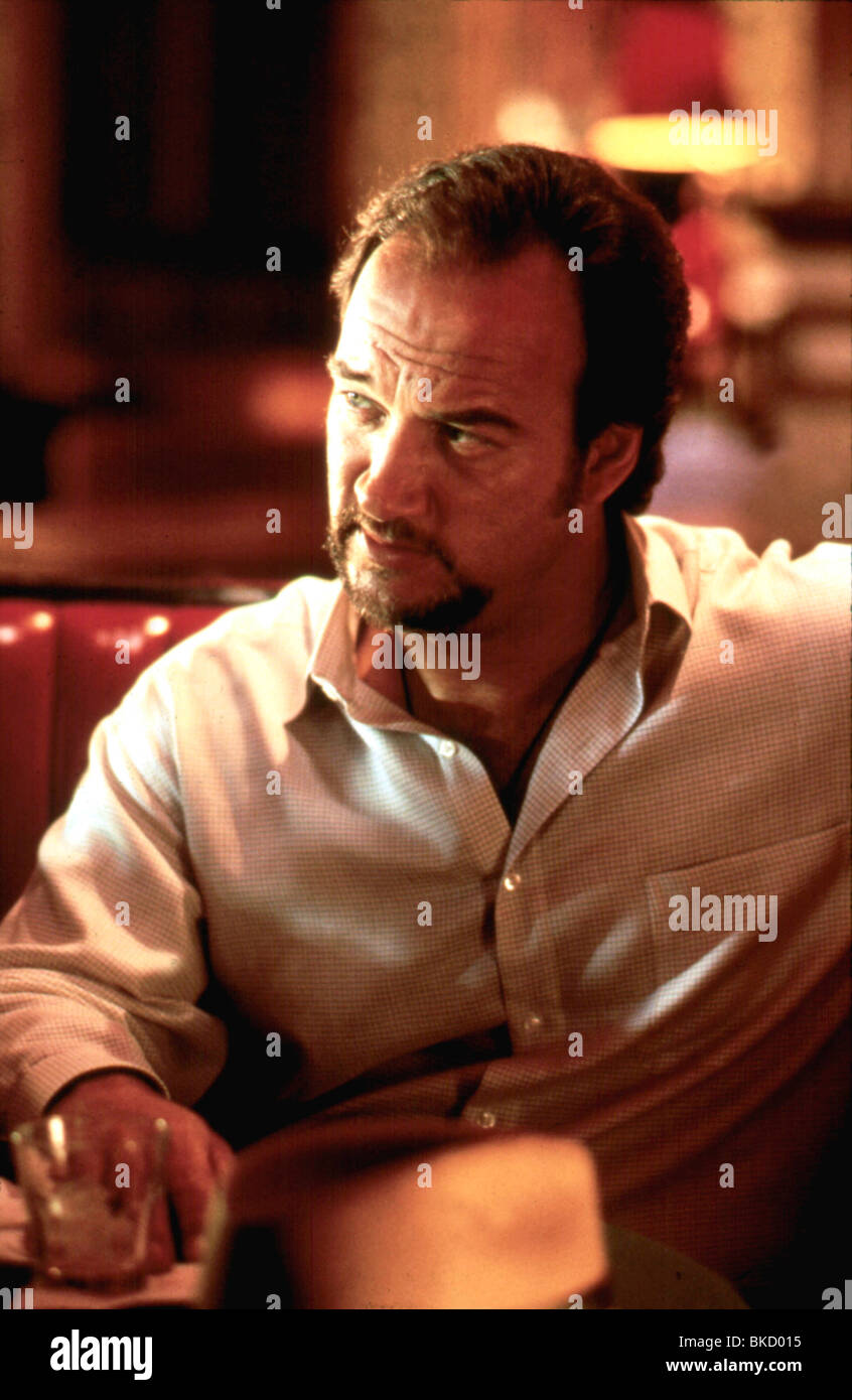 Liés aux gangs (1997) L'intention criminelle (ALT) JAMES BELUSHI CRI 003 Banque D'Images