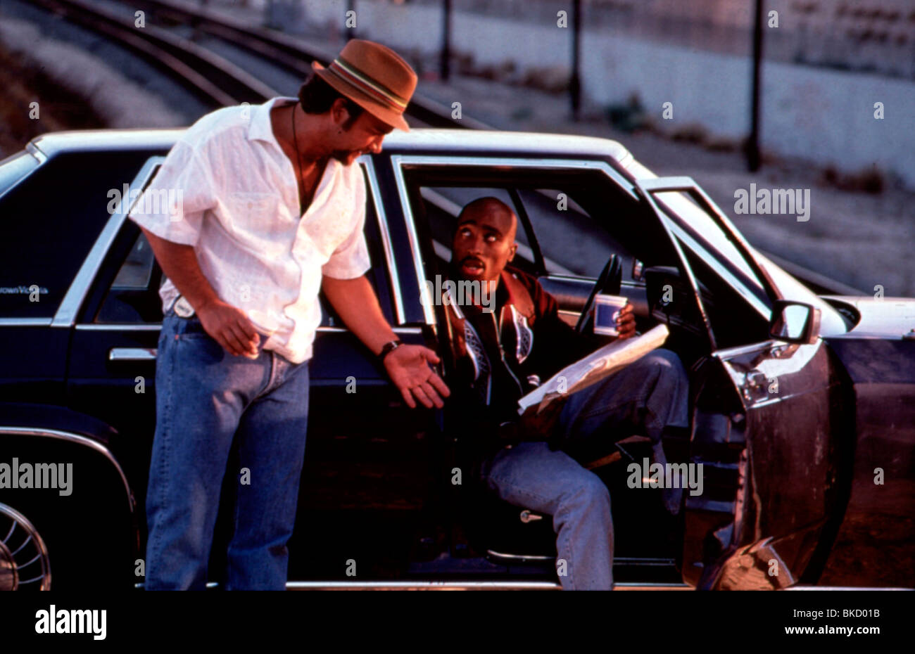Liés aux gangs (1997) L'intention criminelle (ALT) JAMES BELUSHI, Tupac Shakur CRI 008 Banque D'Images
