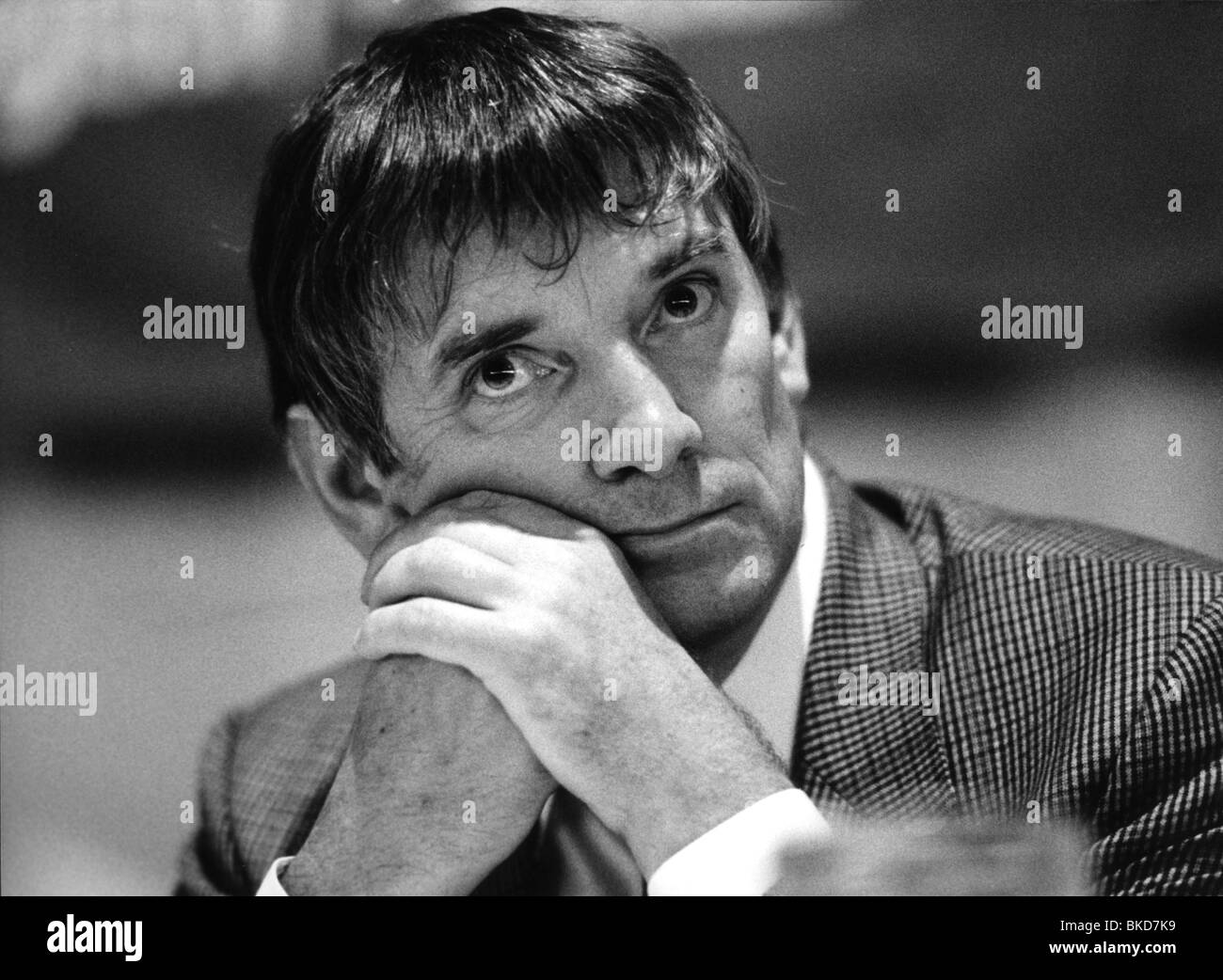 Schily, Otto, * 20.7.1932, politicien allemand (SPD, devant les Verts), portrait, lors d'une réunion des Verts, Munich, 3.7.1986, , Banque D'Images