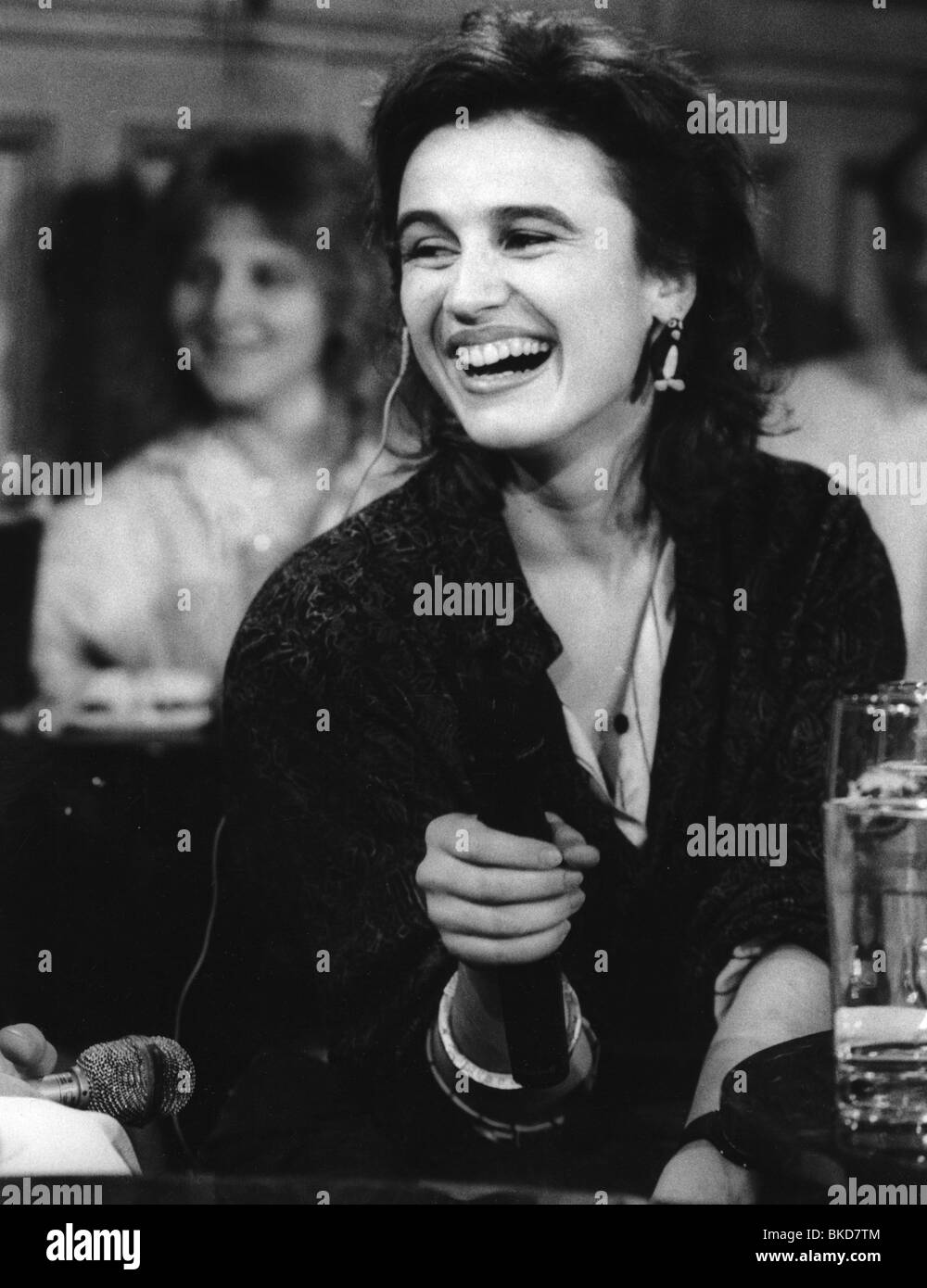 Maischberger, Sandra, * 26.8.1966, journaliste allemand, présentateur de télévision, mi-temps, dans le salon de discussion 'Live aus dem Schlachthof', vers 1990, Banque D'Images