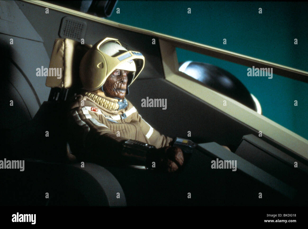 THE LAST STARFIGHTER (1984) Dan O'Herlihy LST 011 TLD Banque D'Images