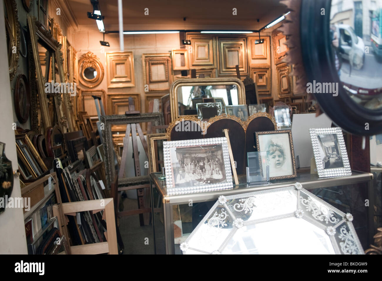 Magasin Encadrement au Quartier Latin, 'Paris American Art', à l'extérieur, la boutique vintage shop Banque D'Images