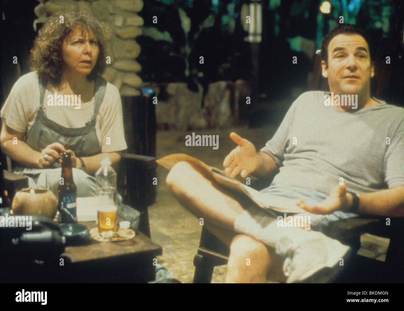 Hommes AVEC DES FUSILS (1998) MANDY PATINKIN MWGN 004 Banque D'Images