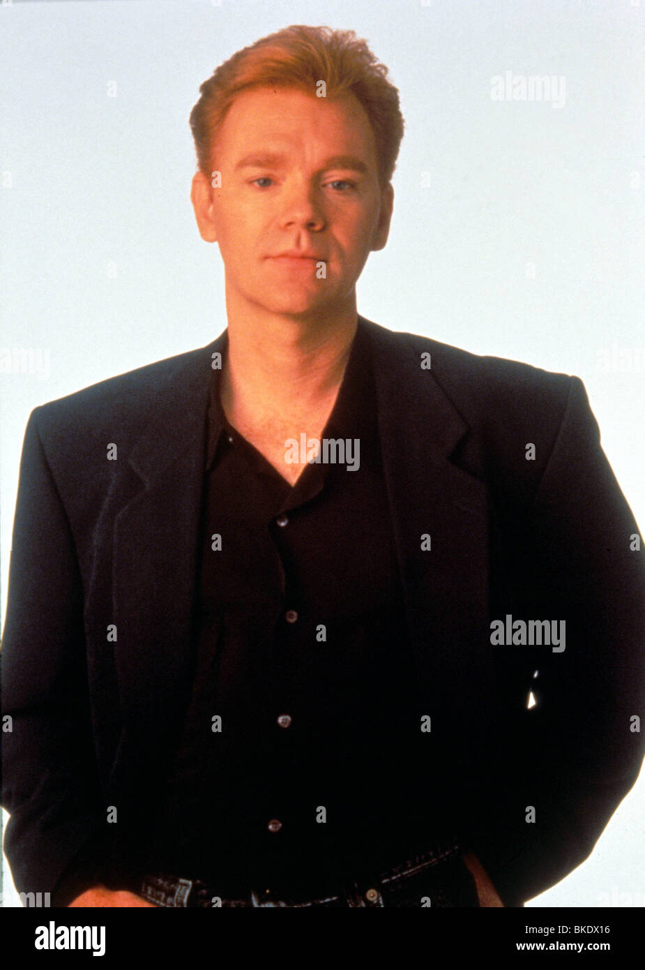 https://c8.alamy.com/compfr/bkdx16/nypd-blue-tv-david-caruso-bkdx16.jpg