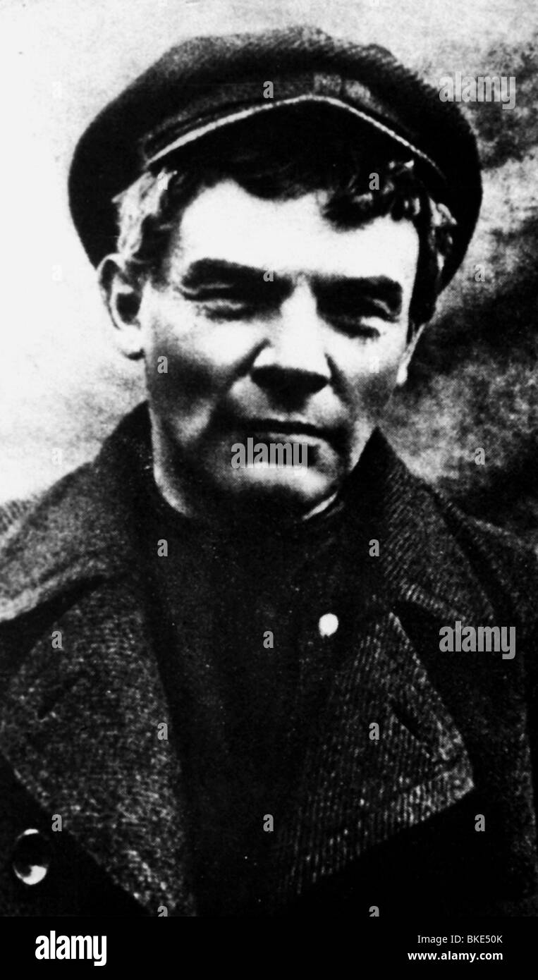 Lénine (Vladimir Ilyich Ulyanov), 22.4.1870 - 21.1.1924, révolutionnaire  russe, politicien, portrait, déguisé comme ouvrier ordinaire, photo pour  passeport futé Photo Stock - Alamy