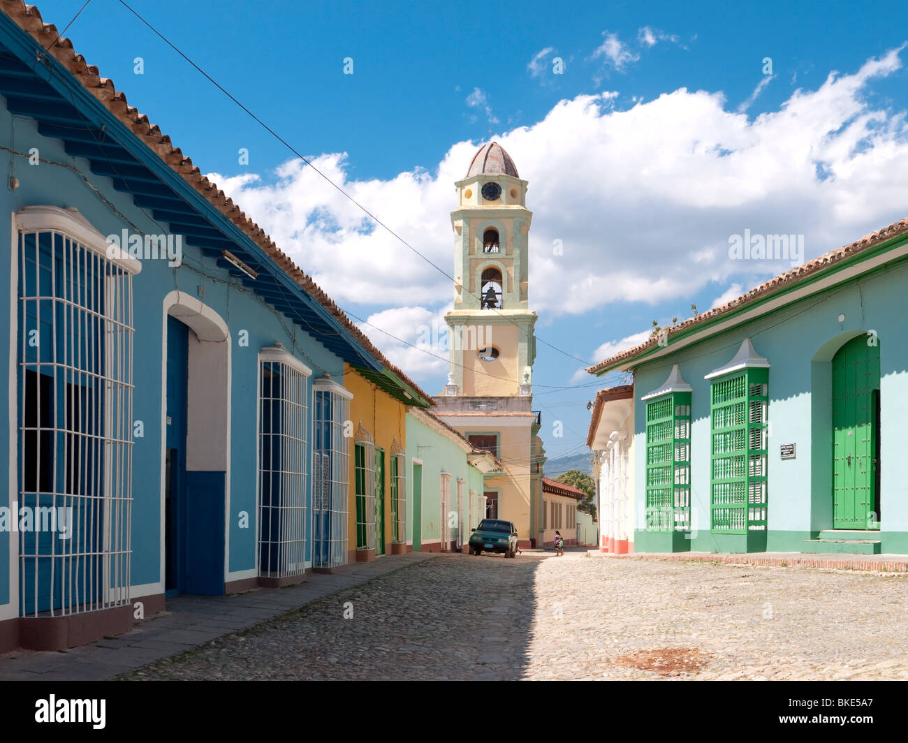 L'architecture coloniale cubaine et l'ancienne église à Trinité-Street, Cuba Banque D'Images