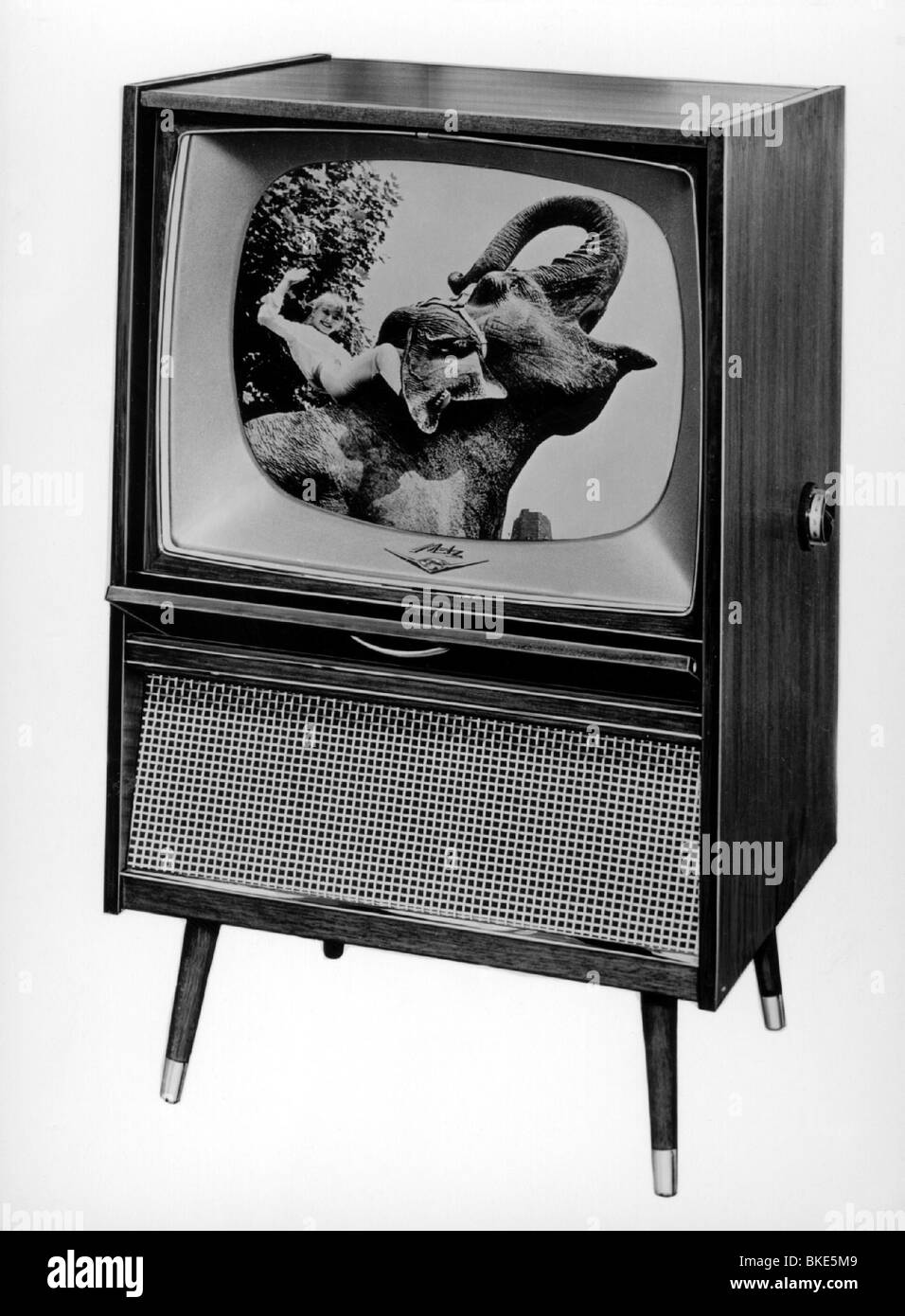 Television set 1960s Banque de photographies et d'images à haute résolution  - Alamy