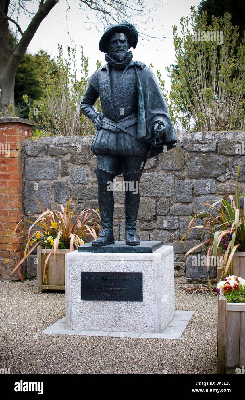 Statue de Sir Walter Raleigh Banque D'Images