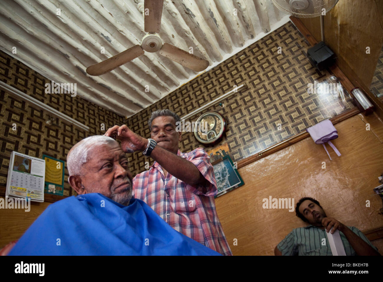 Barber shop, Stonetown, Zanzibar, Tanzanie. Banque D'Images
