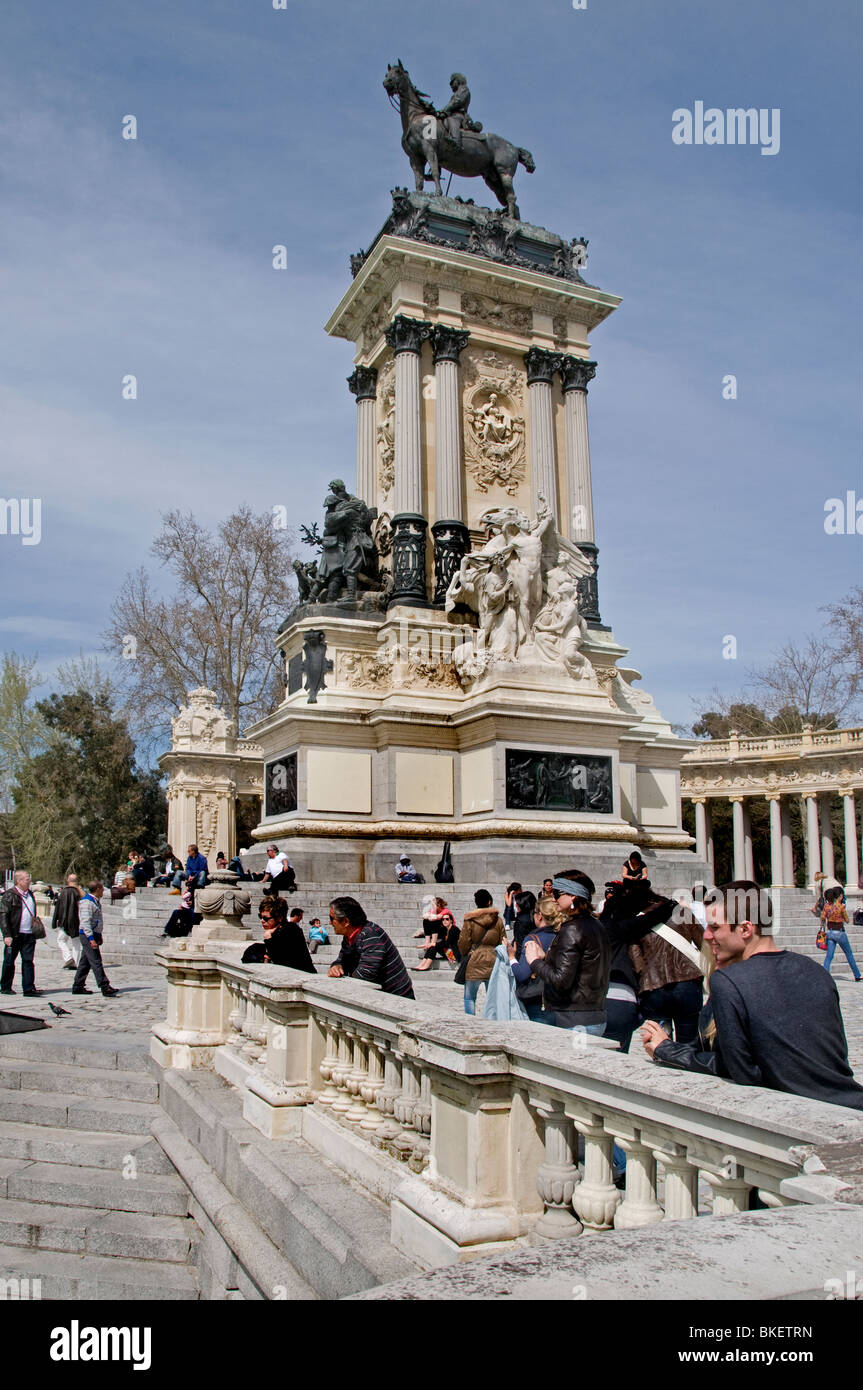 Pargue parc del Retiro Madrid Alfonso XII Ville Monument Espagnol Espagne Banque D'Images