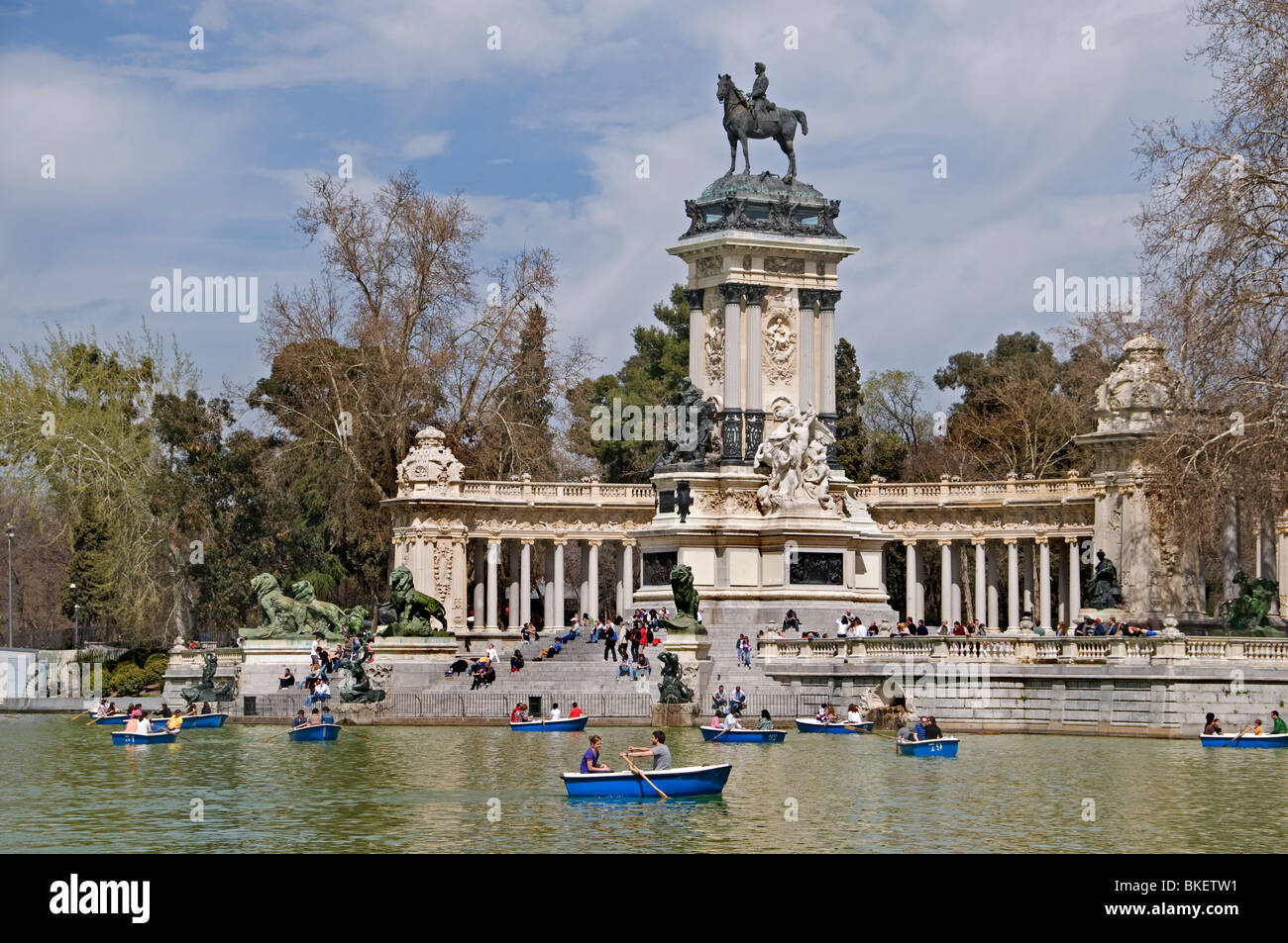 Pargue parc del Retiro Madrid Alfonso XII Ville Monument Espagnol Espagne Banque D'Images