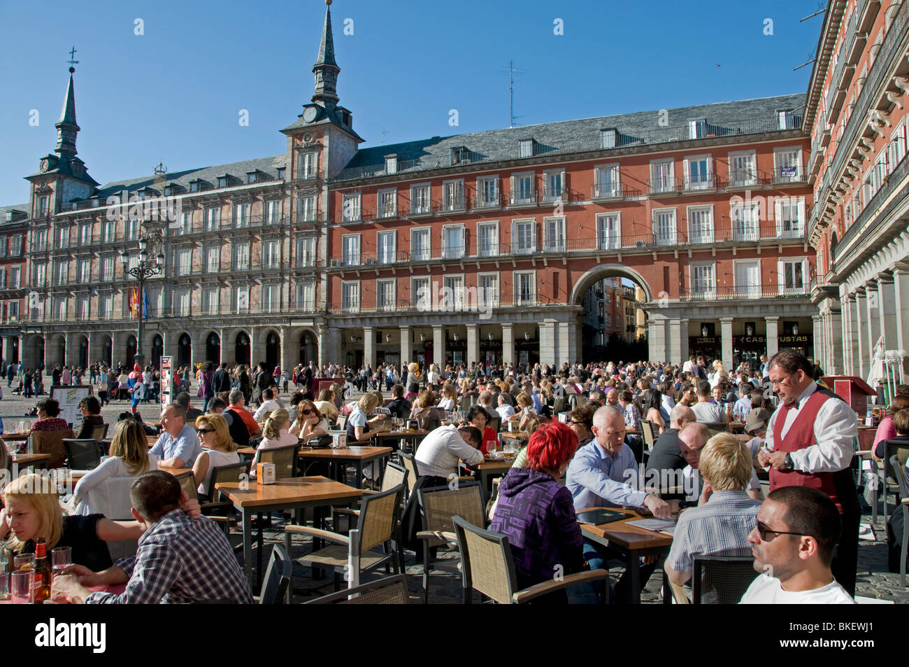 La Plaza de la Puerta del Sol l'ancienne ville de Madrid Espagne Banque D'Images