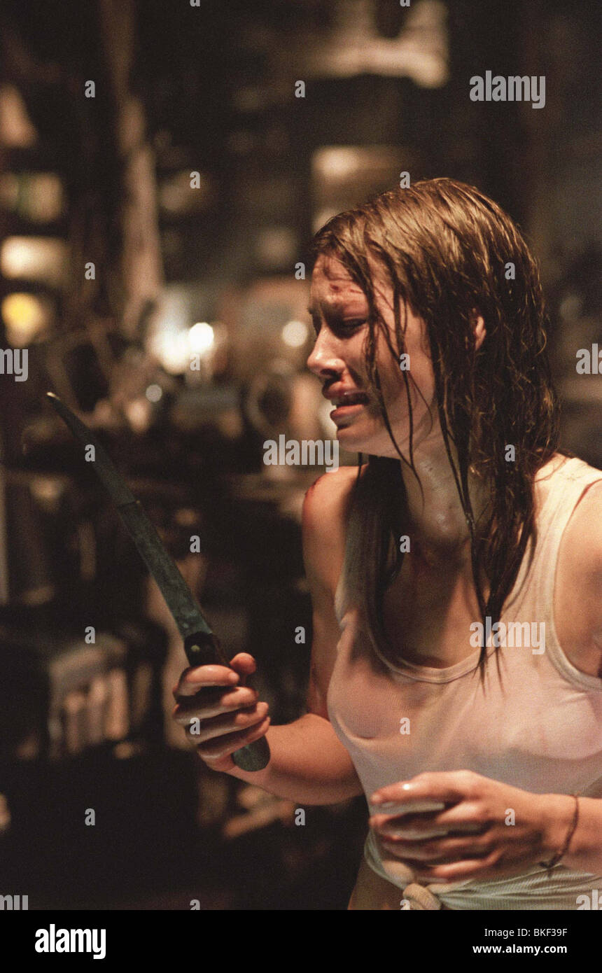 Le Texas Chainsaw Massacre (2003) Jessica Biel TEXM 001-17 Banque D'Images