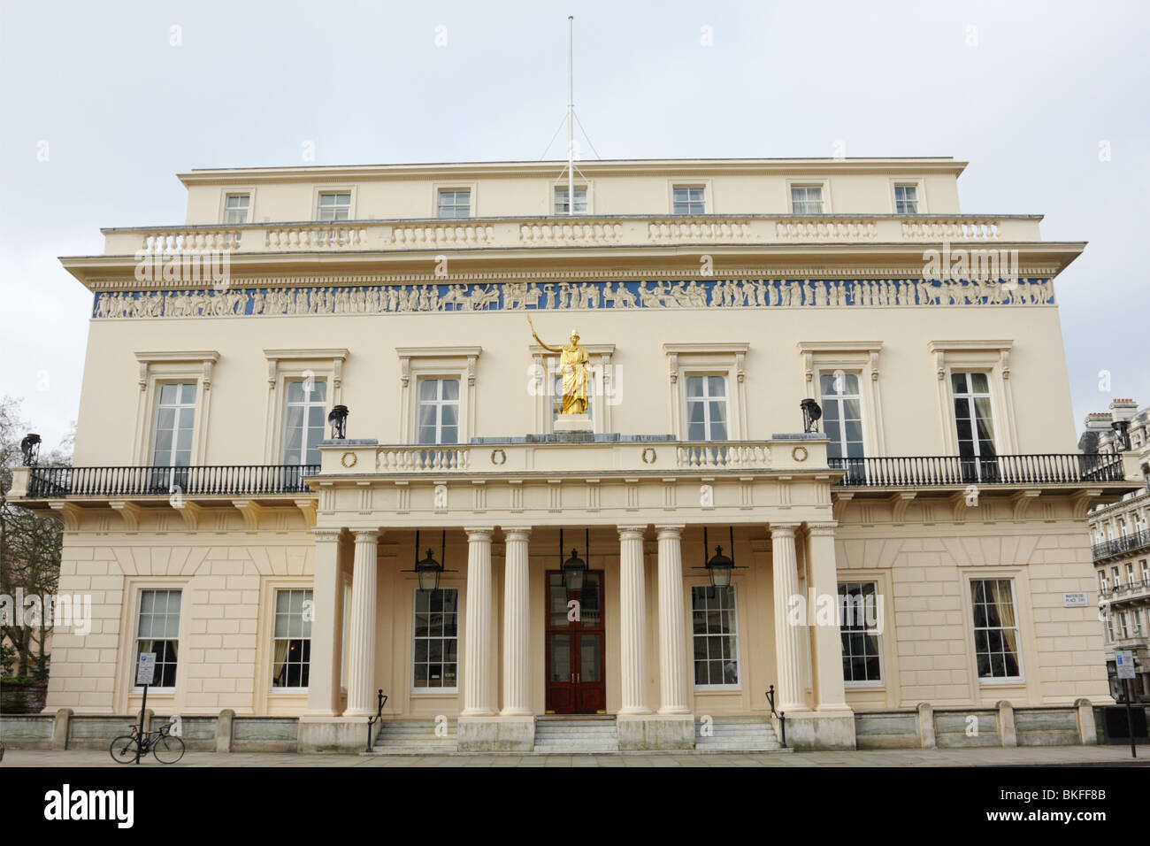 L'Athenaeum Club à Waterloo Place, Londres. Banque D'Images