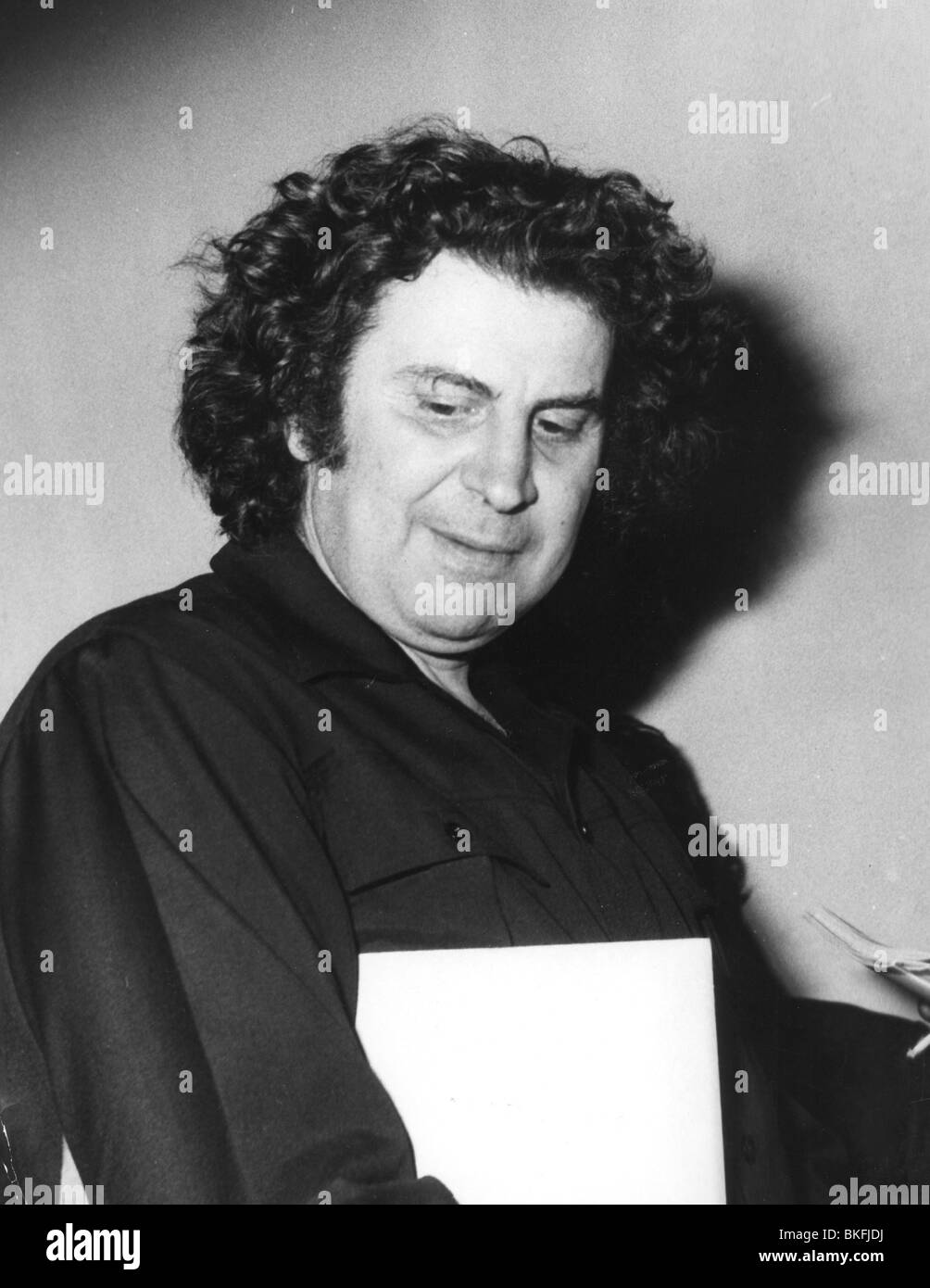 Theodorakis, Mikis, * 29.7.1926, compositeur grec, politicien, mi-longueur, vers 1971, Banque D'Images