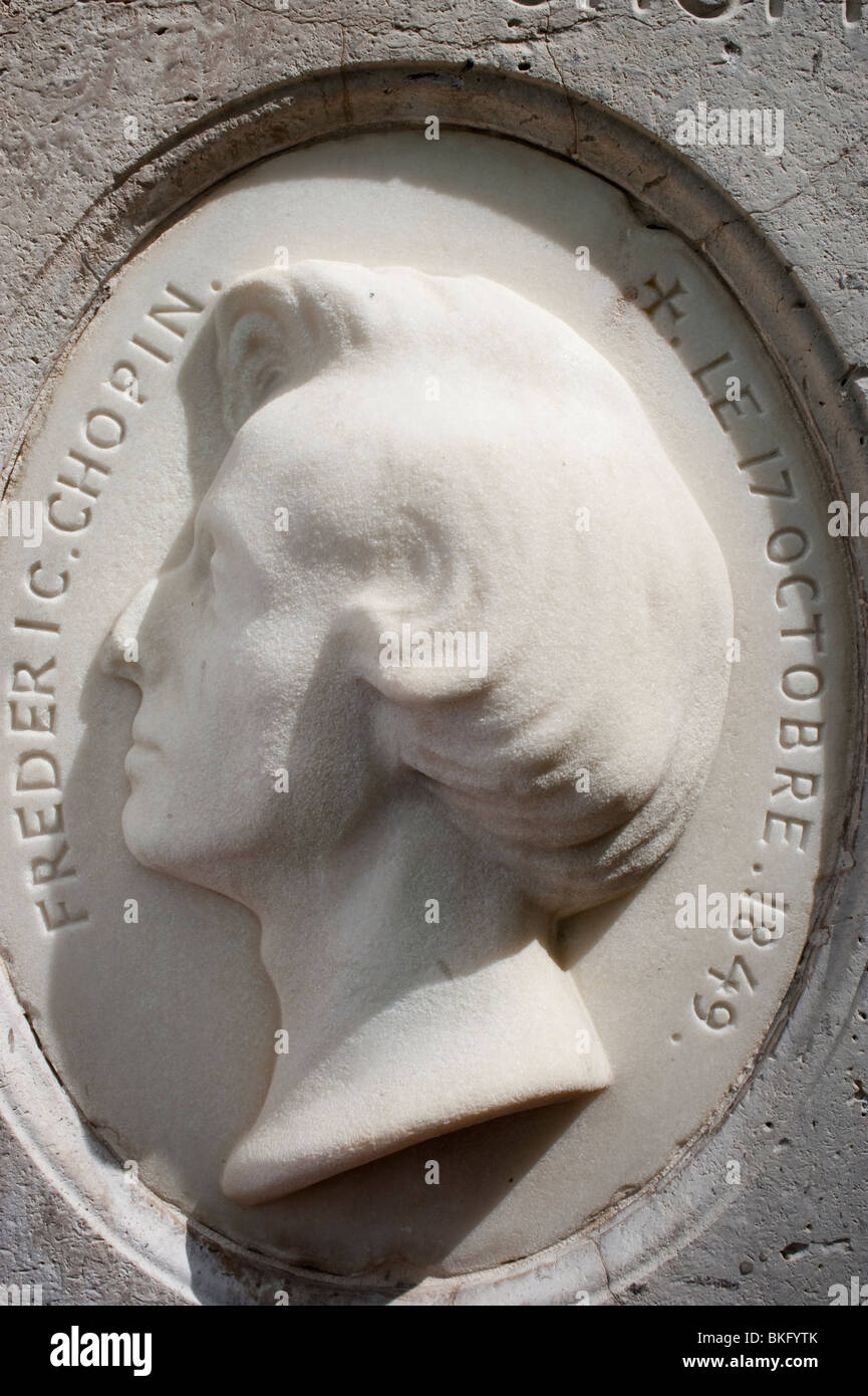 Frederic Chopin Memorial Sculpture on tombe dans le cimetière du Père Lachaise, Paris France Banque D'Images