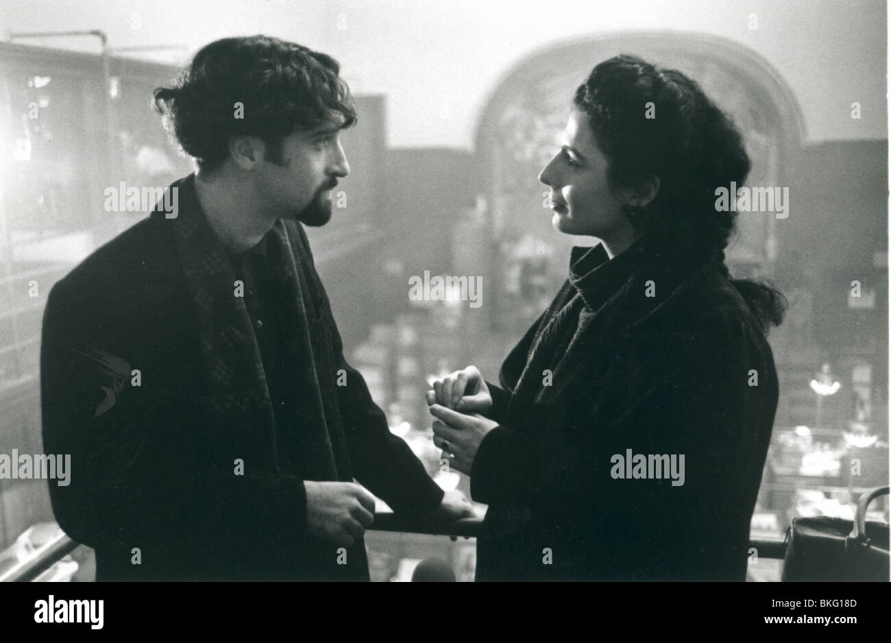 Le dispositif de réglage (1991) Don MCKELLAR, Arsinee Khanjian ADJU 001P Banque D'Images