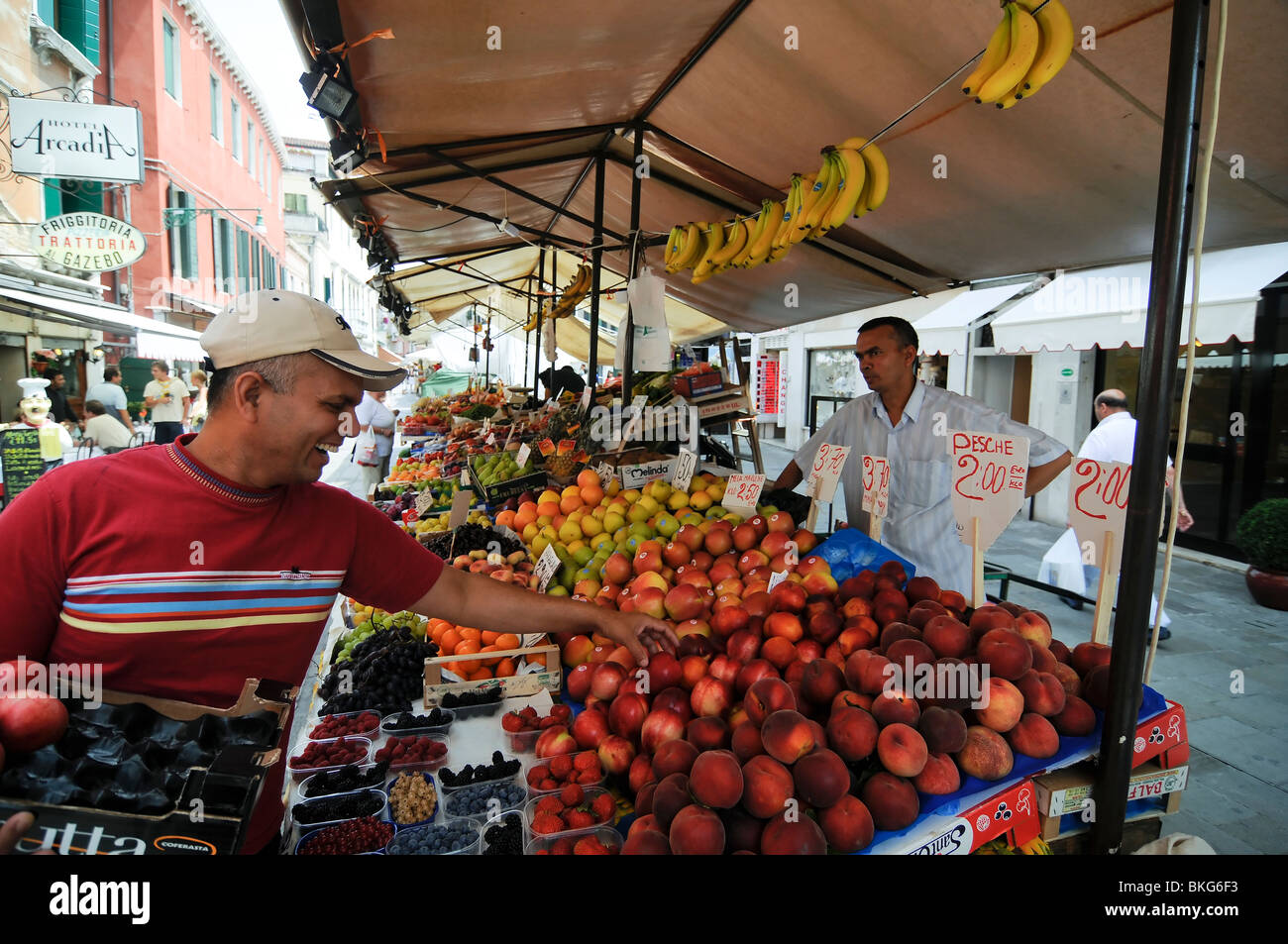 Marché de Fruits à Venise (Italie) Banque D'Images