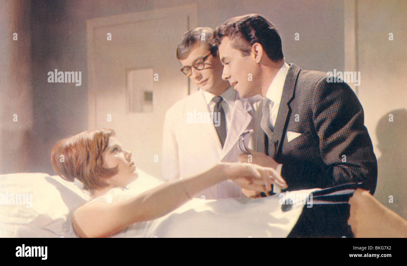 Médecin en détresse (1963) SAMANTHA EGGAR, Dirk Bogarde N 014L Banque D'Images