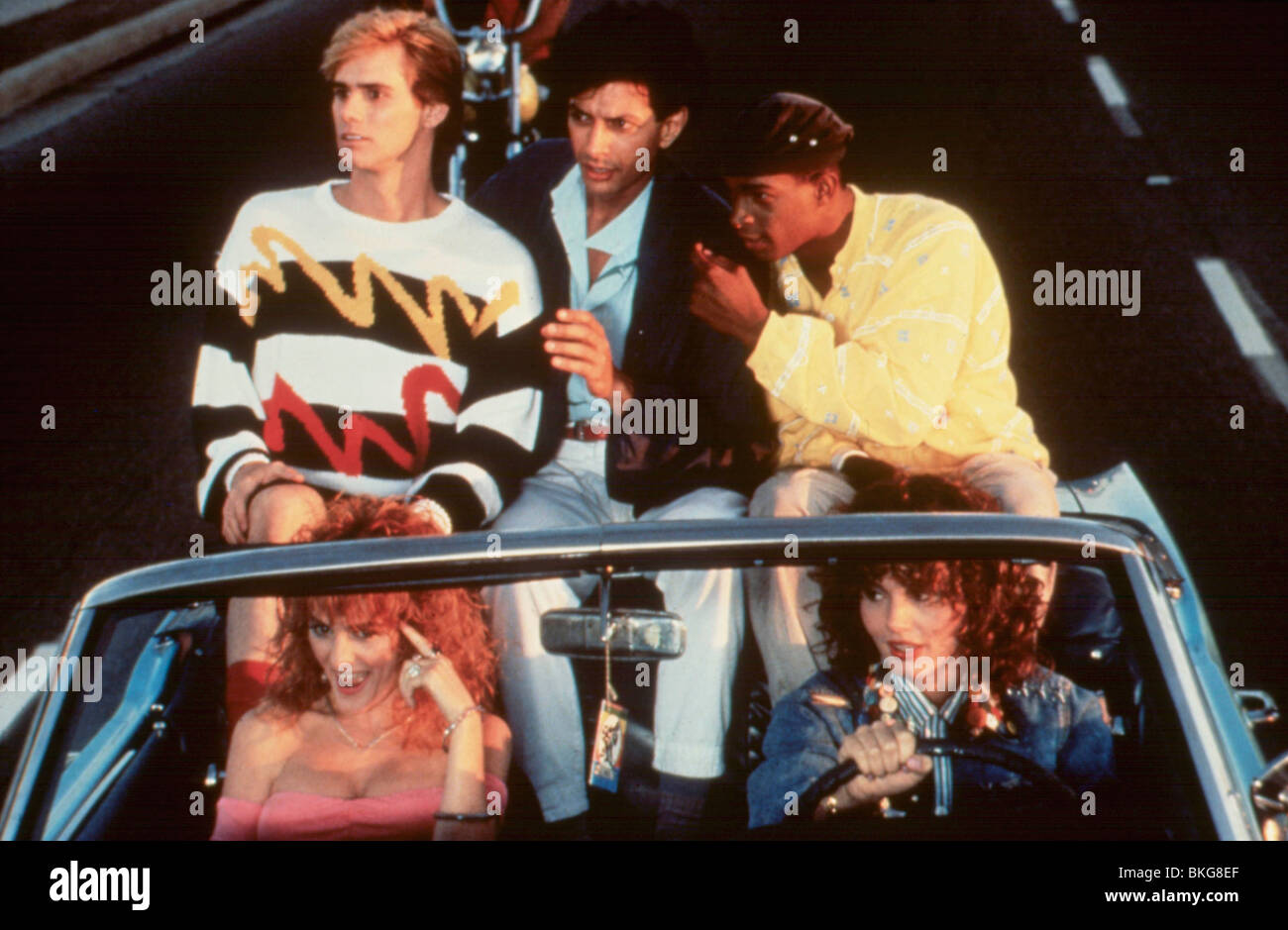 Les Filles de la terre sont faciles (1988) JULIE BROWN, JIM CARREY, Jeff Goldblum, DAMON WAYANS, Geena Davis GEE 017 Banque D'Images