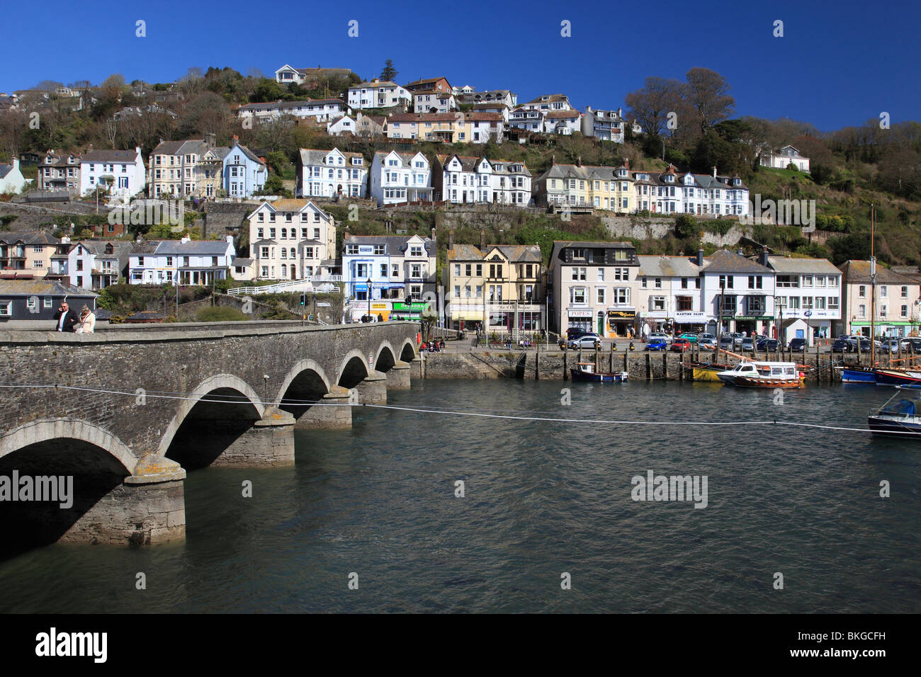 Pont sur la rivière en Angleterre Cornwall Looe Banque D'Images