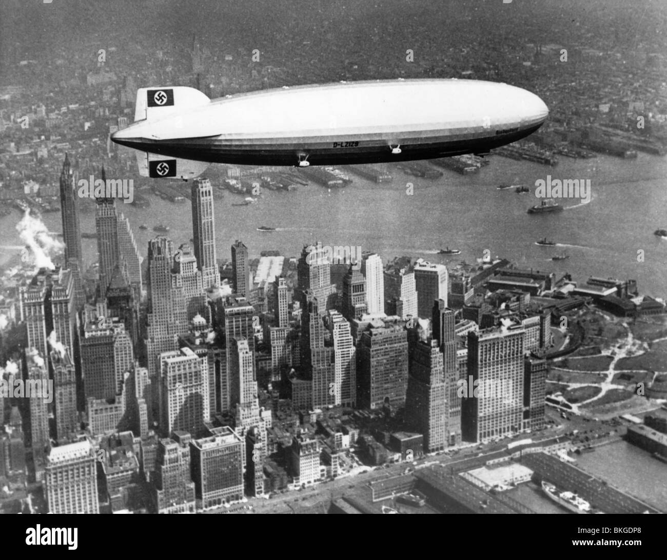 L'HINDENBURG -1975 Banque D'Images