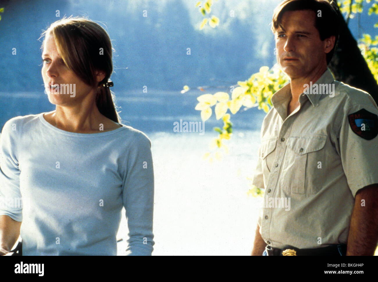 LAKE PLACID (1999) Bridget Fonda, BILL PULLMAN 049 LKPD Banque D'Images