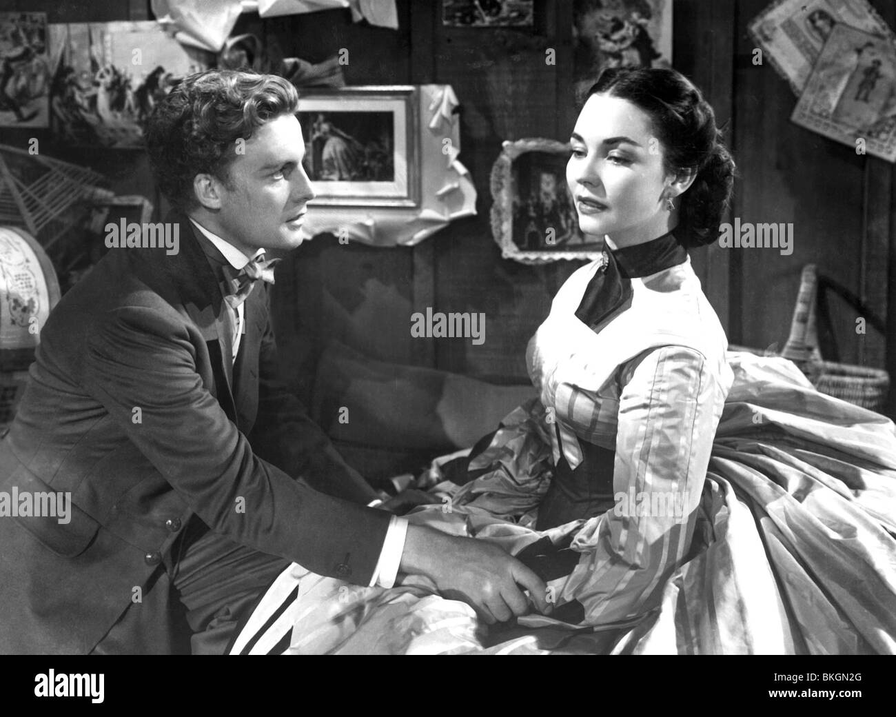 MADAME BOVARY (1949) Louis Jourdan, JENNIFER JONES MABO 002P Banque D'Images