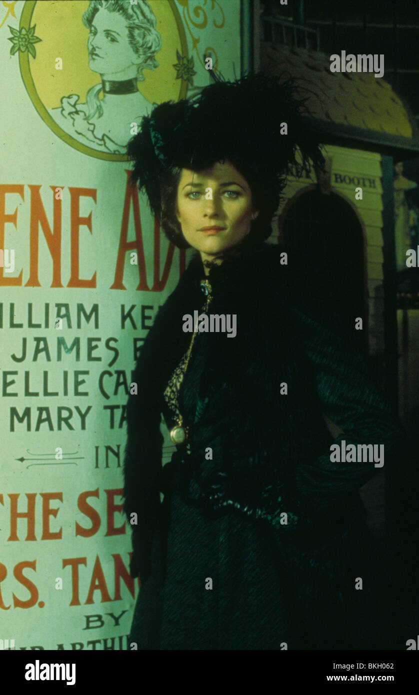 SHERLOCK HOLMES À NEW YORK (1976) Charlotte Rampling SHNY 004 Banque D'Images