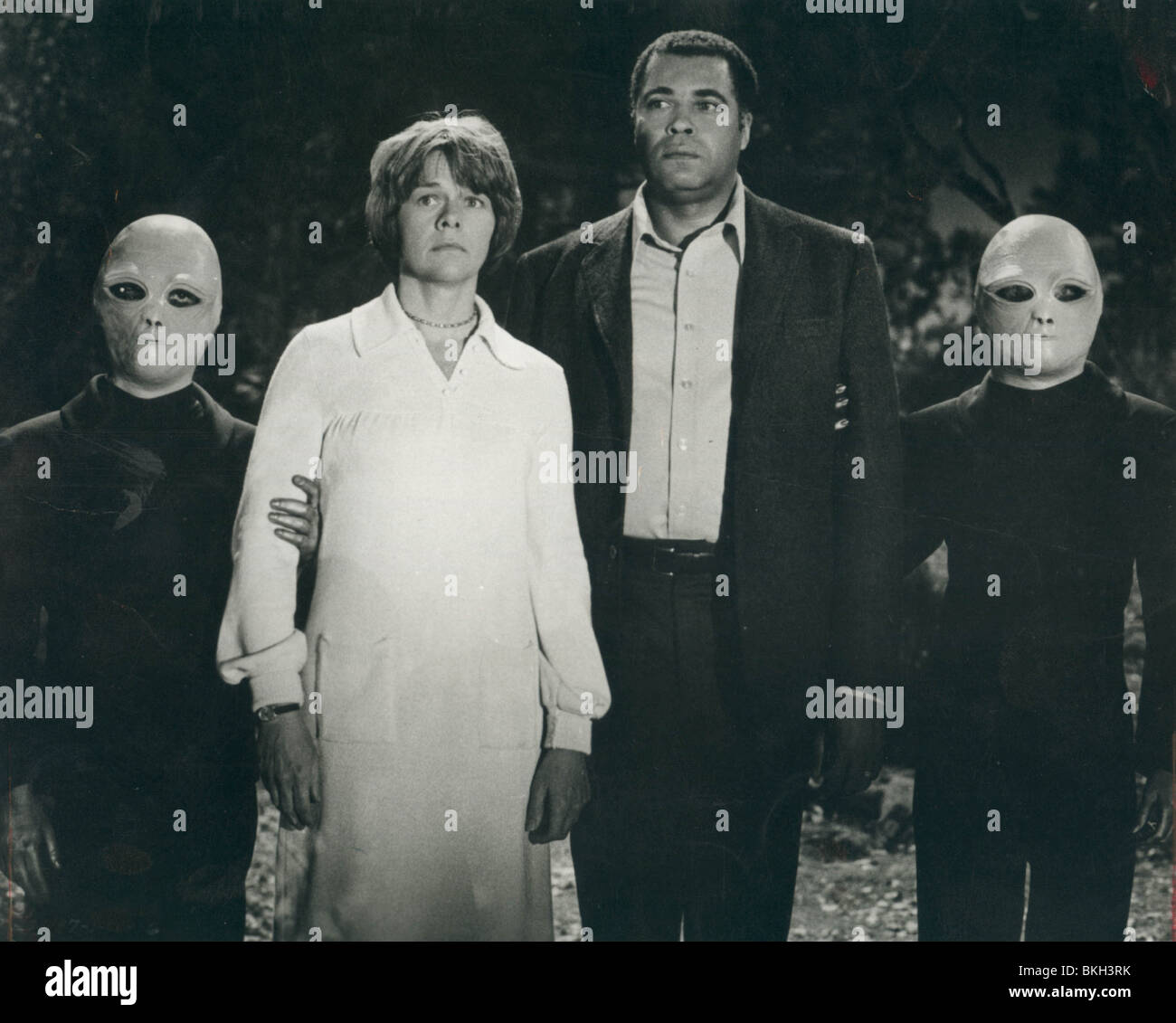 U.F.O. L'INCIDENT (1975) Estelle PARSONS, James Earl Jones, UFOI 001P Banque D'Images