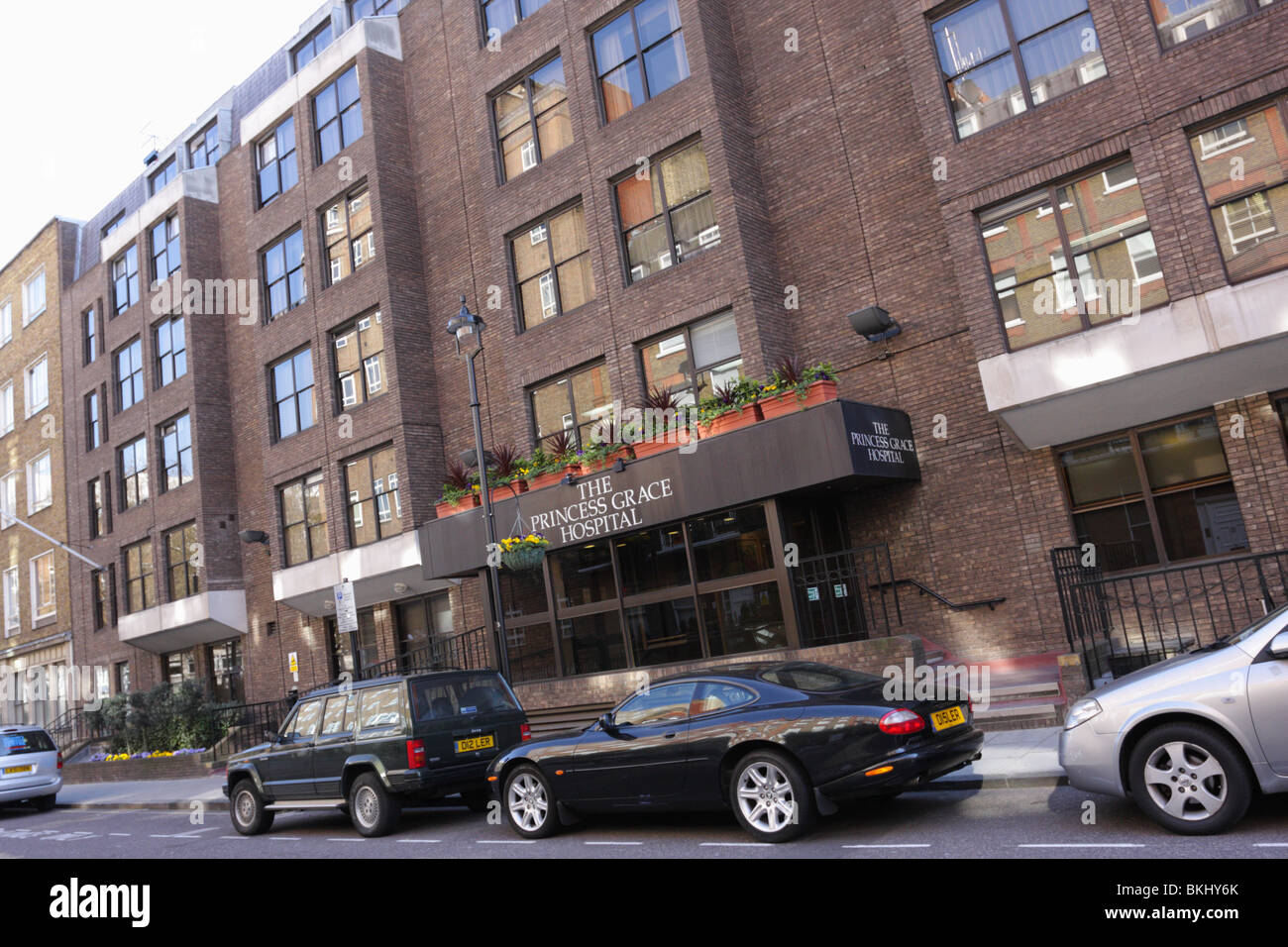 Légèrement incliné de la face antérieure de l'élévation du Centre Hospitalier Princesse Grace, situé dans la région de Nottingham Place dans Marylebone. Banque D'Images