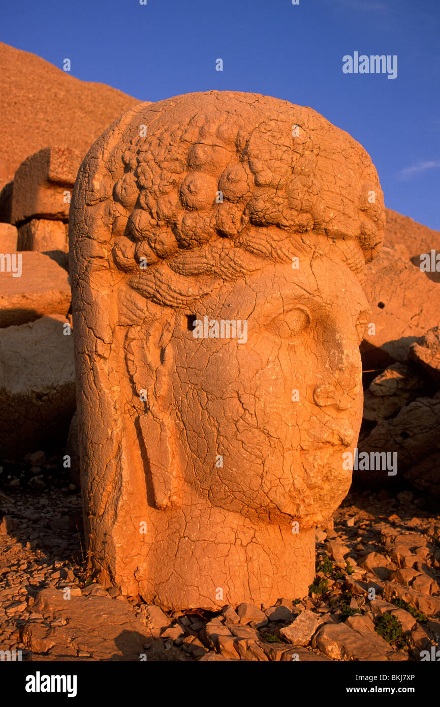 Turquie, Anatolie du Sud-est, Mont Nemrut, tête de statue Banque D'Images