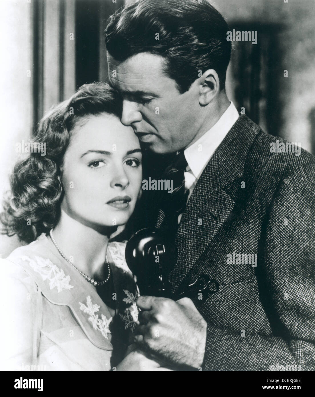 La VIE EST BELLE (1946) Donna Reed, JAMES STEWART IWL 024P Photo Stock Alamy La VIE EST BELLE (1946) Donna Reed, JAMES STEWART IWL 024P Photo Stock Alamy