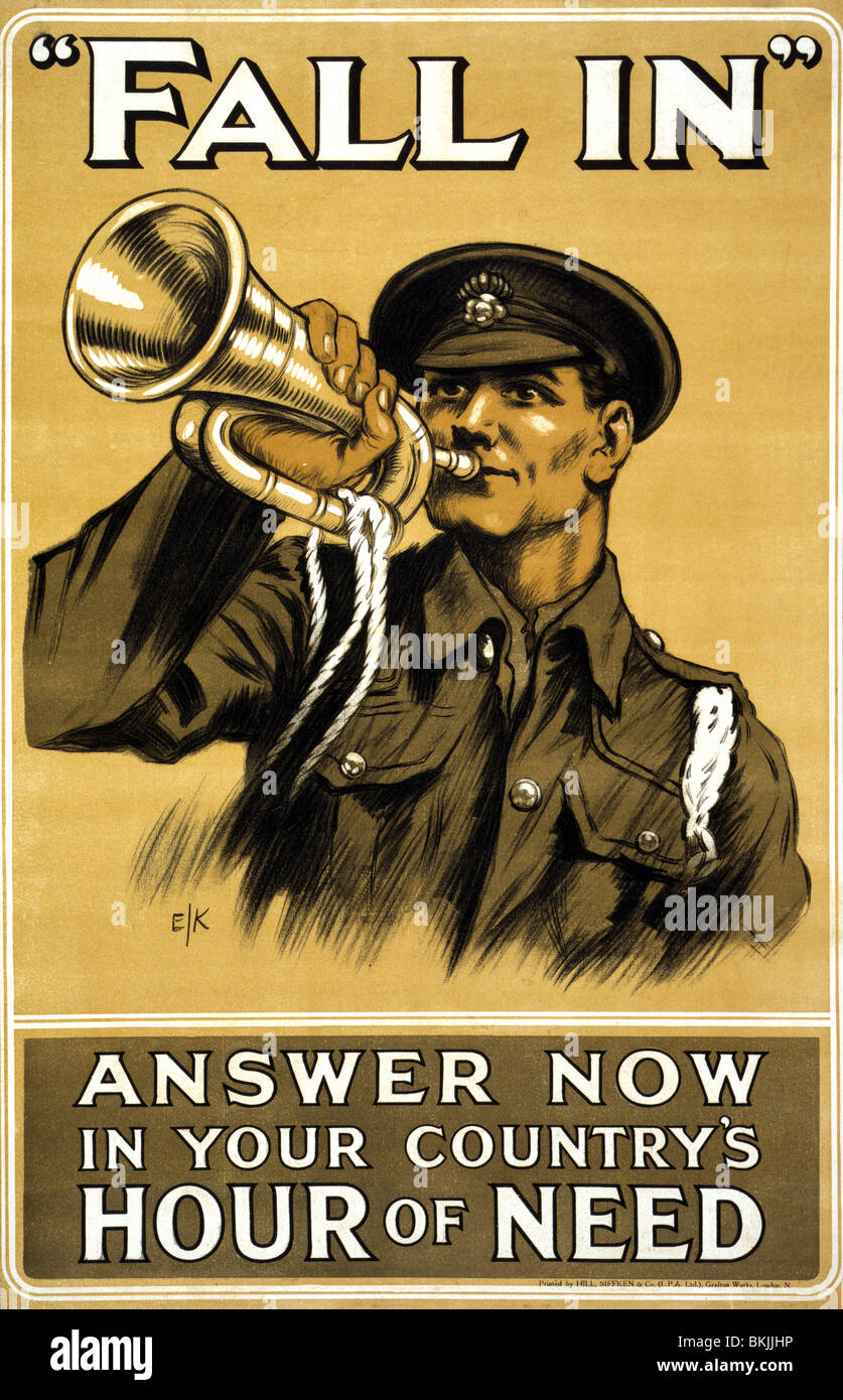 La Première Guerre mondiale affiche de propagande et de recrutement britannique c1915 avec un soldat qui souffle dans un bugle et exhortant les hommes à l'automne 'In'. Banque D'Images
