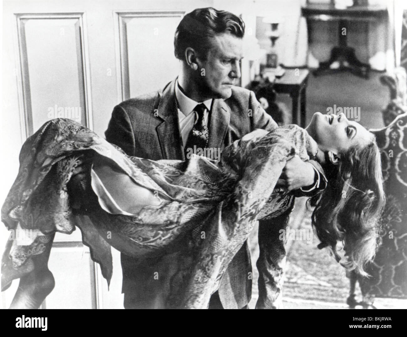 Mon amoureux, mon fils (1970) DONALD HOUSTON, Romy SCHNEIDER MLMS 002 P Banque D'Images