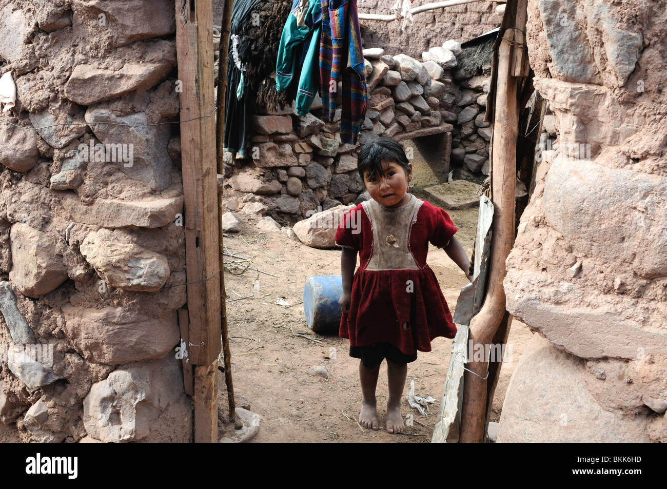 Scène de macha -- une petite ville dans la hautes terres boliviennes. Banque D'Images