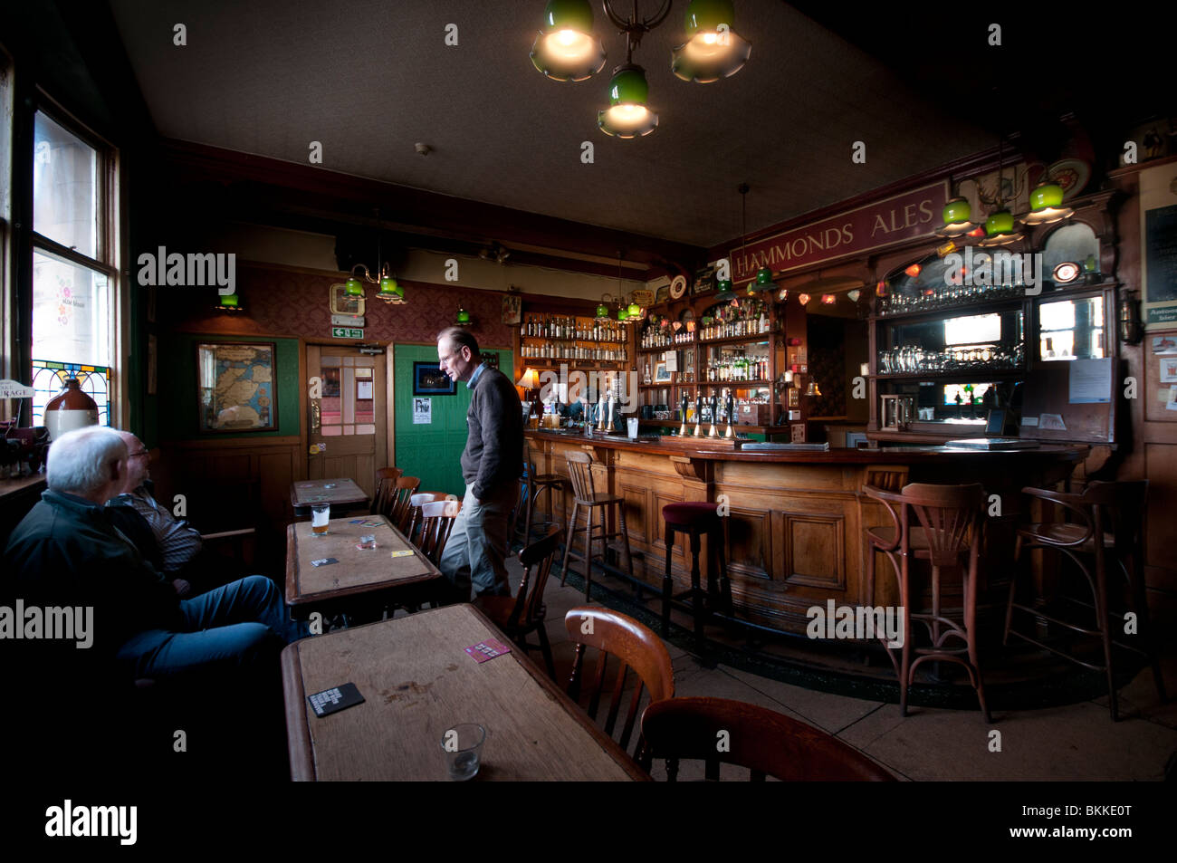 La nouvelle ruche, un authentique pub à bière traditionnelle à Bradford, West Yorkshire. Banque D'Images
