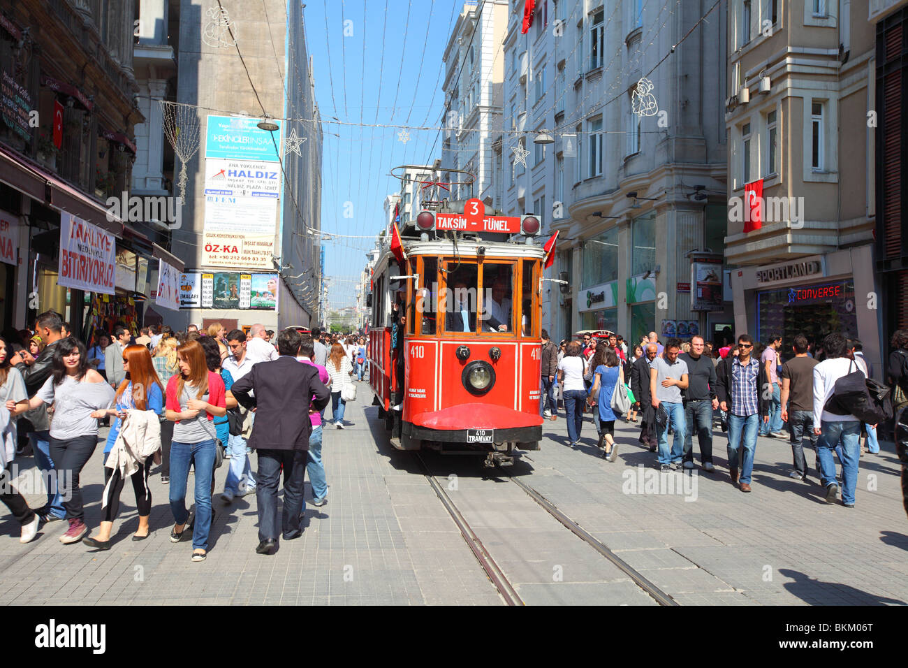 converse istanbul taksim