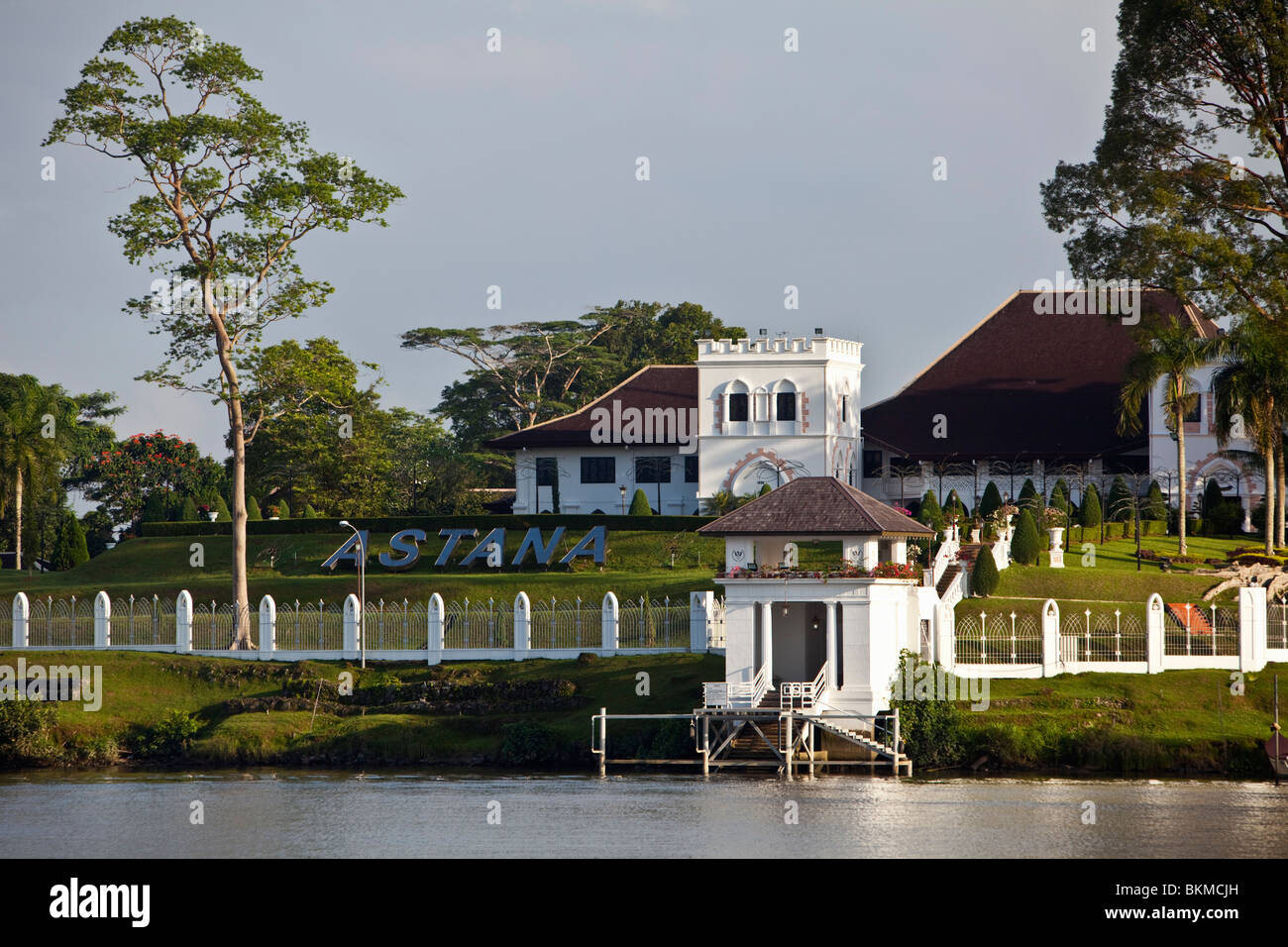 L'Astana (Palace) construit par Charles Brooke en 1870 et aujourd'hui la Résidence du Gouverneur. Kuching, Sarawak, Bornéo, Malaisie. Banque D'Images