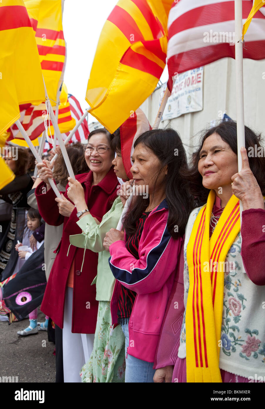 Les Vietnamiens et les Américains Mark 35e anniversaire de la chute de Saigon Banque D'Images