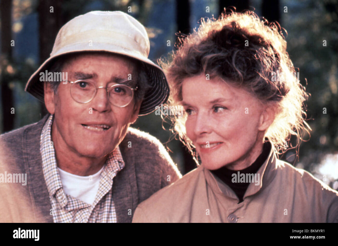 ON GOLDEN POND (1981) Henry Fonda, KATHARINE HEPBURN OGP 002 ITC ANNONCES SEULEMENT Banque D'Images