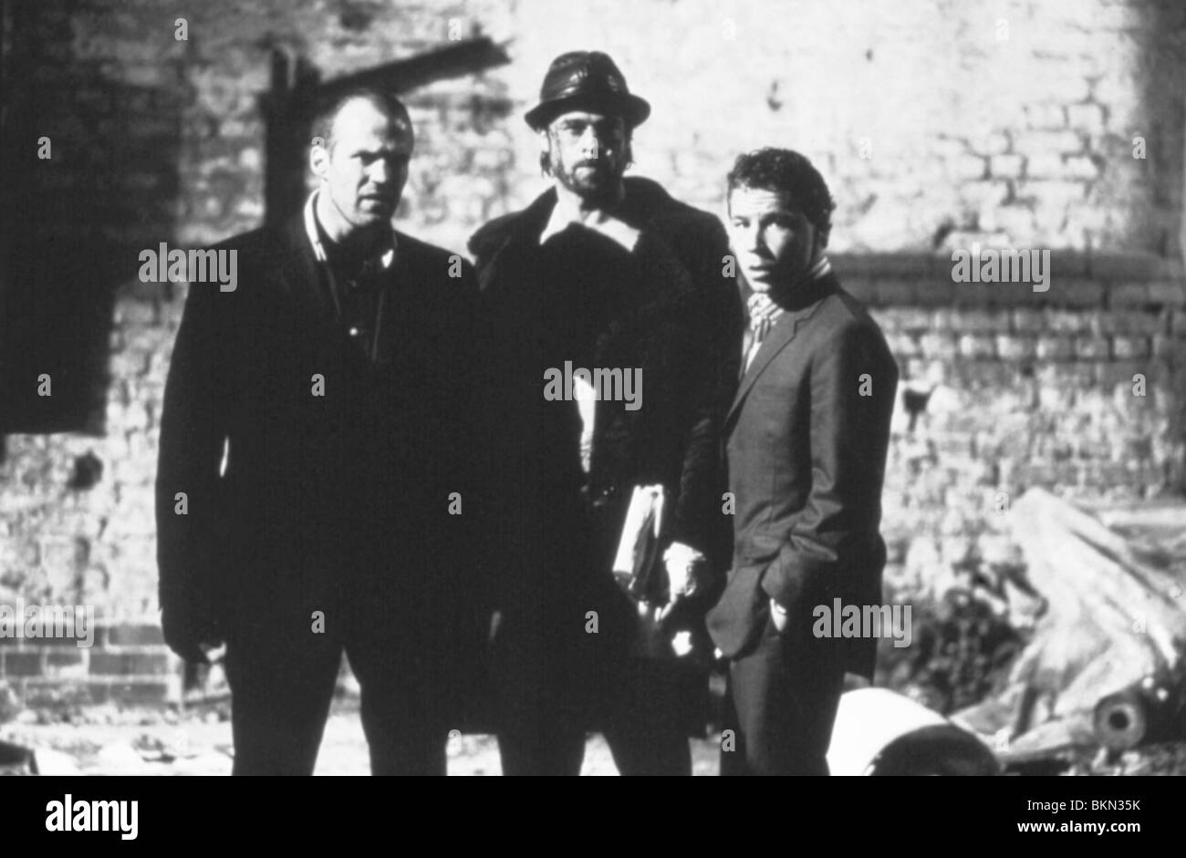 SNATCH (2000) Jason Statham, BRAD PITT, STEPHEN GRAHAM SNAT 111 Banque D'Images